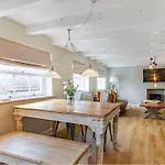 Old Town Stay, Sleeps 4, The Nest *