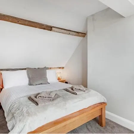 Old Town Stay, Sleeps 4, The Nest Whitby