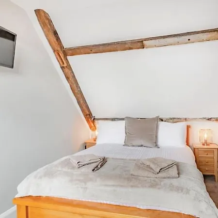 Old Town Stay, Sleeps 4, The Nest * Whitby