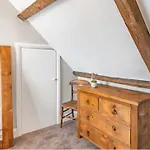 Daire Old Town Stay, Sleeps 4, The Nest Whitby
