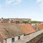 Daire Old Town Stay, Sleeps 4, The Nest *