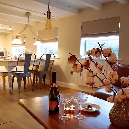 The Nest- 2 Bed *