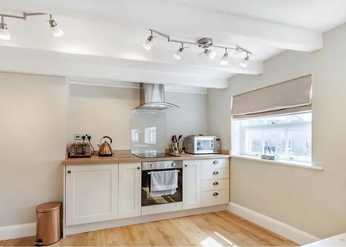 Διαμέρισμα Whitby Old Town Stay, Sleeps 4, The Nest