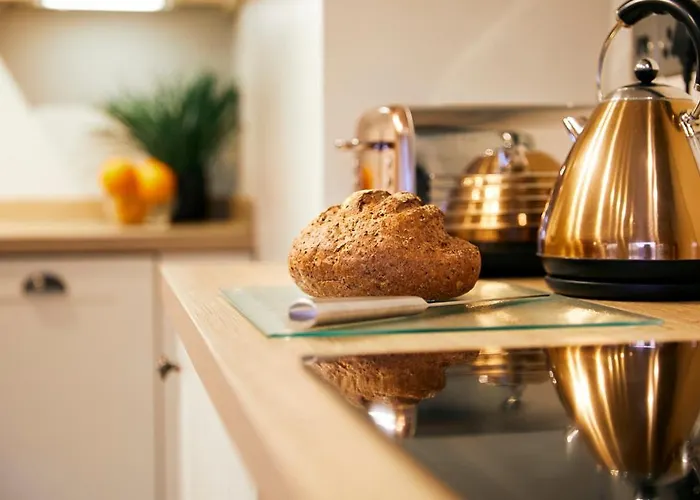 아파트 Glasswing The Nest