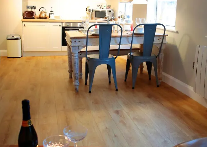 아파트 Glasswing The Nest 휫비